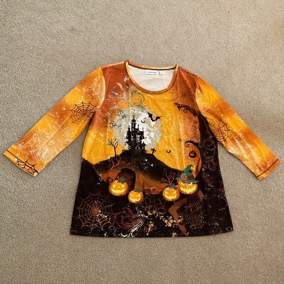 size L, bust up to 42” inches, new condition, pretty fall Halloween bat 🦇 shirt - Picture 1 of 9